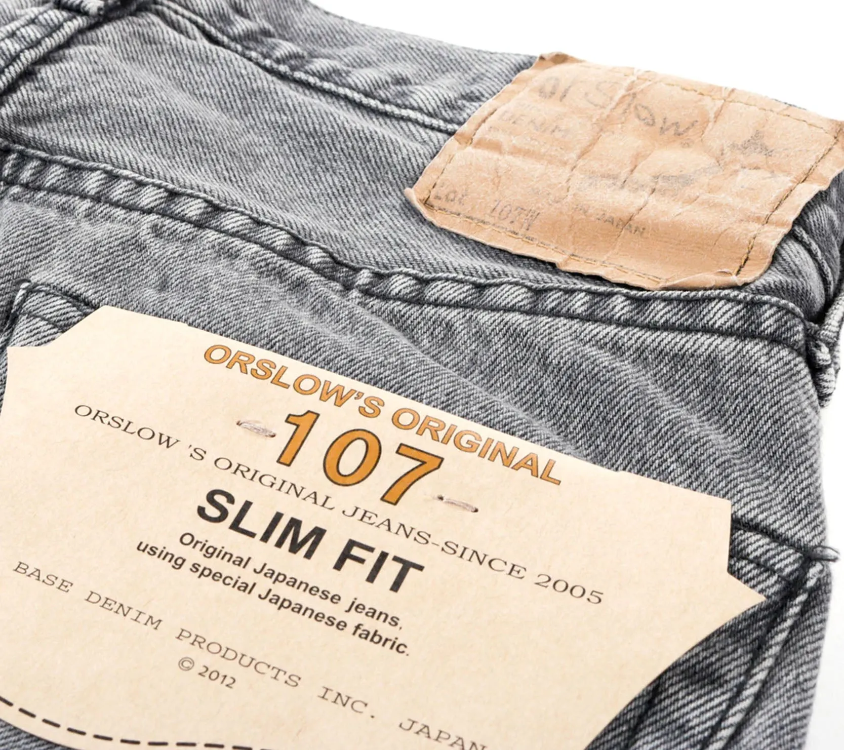 107 Ivy Fit Denim | Black Denim Bleach