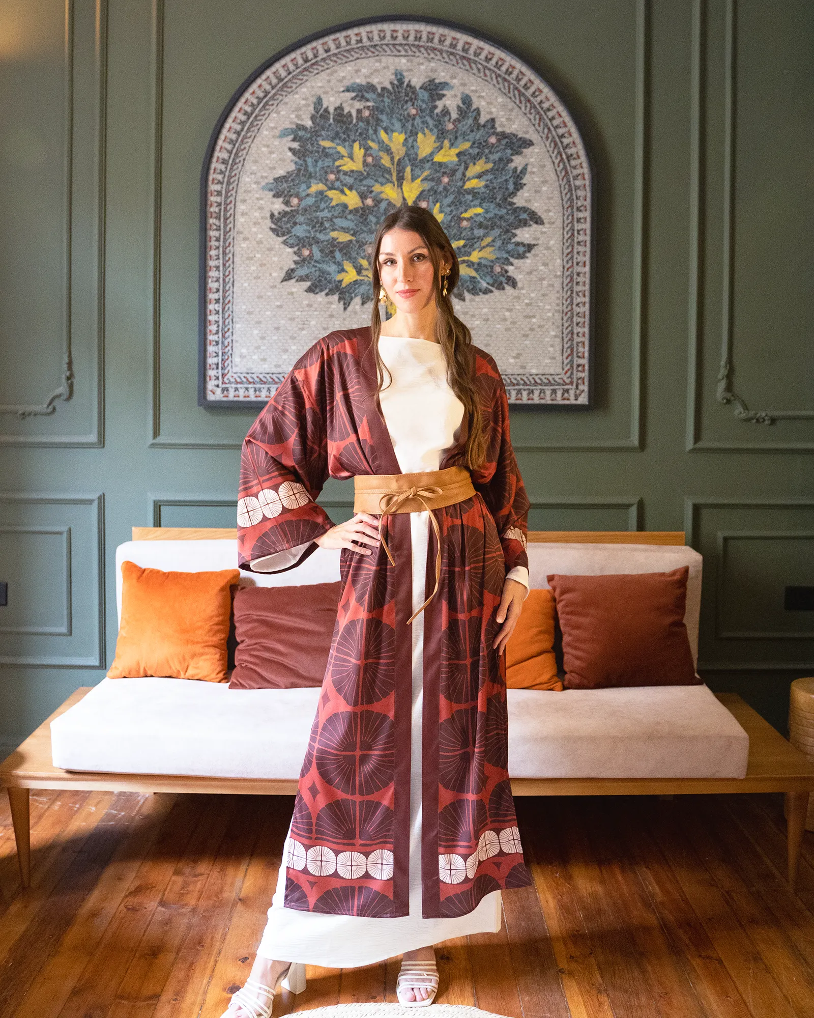 Brown Dahlia Kimono