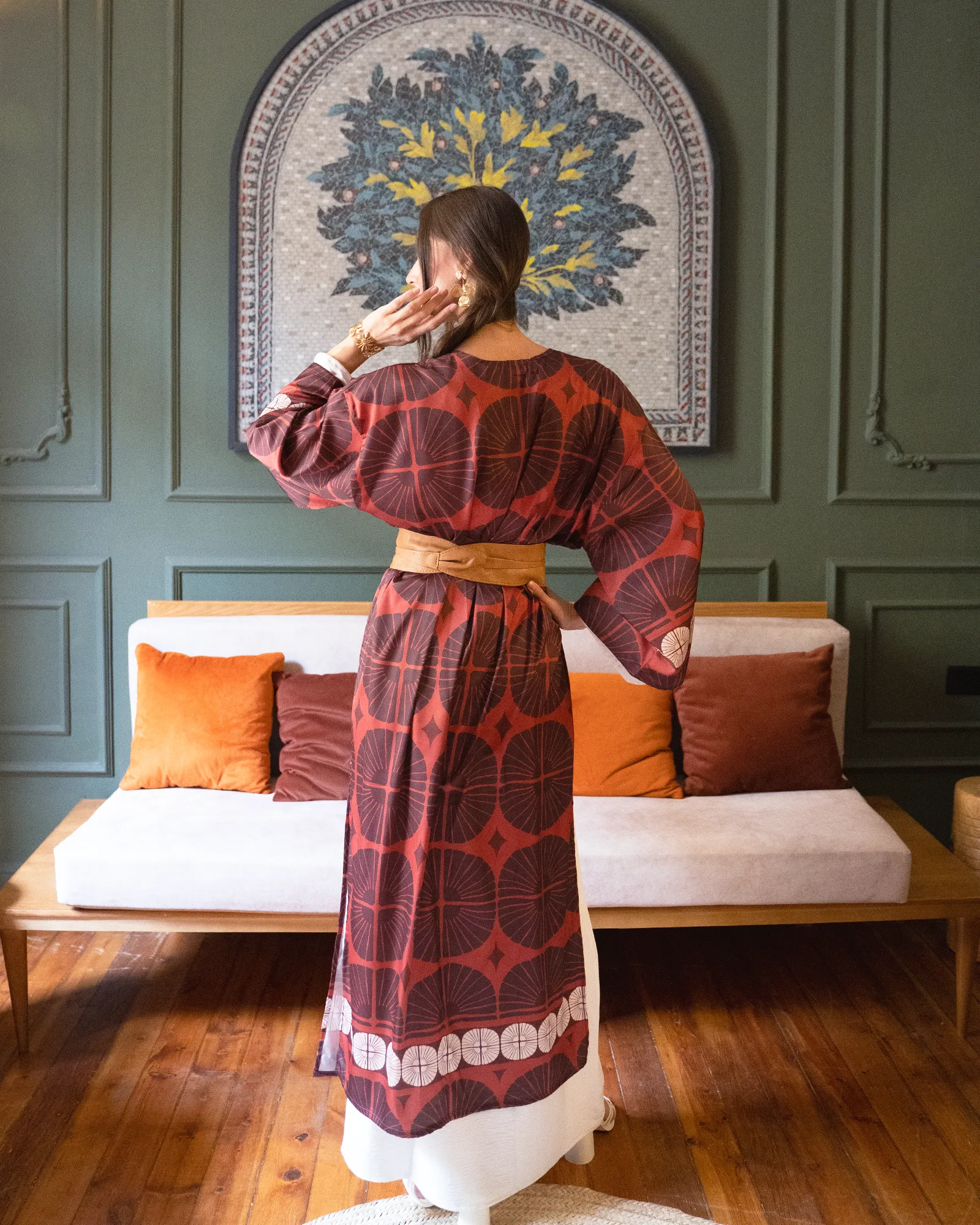 Brown Dahlia Kimono