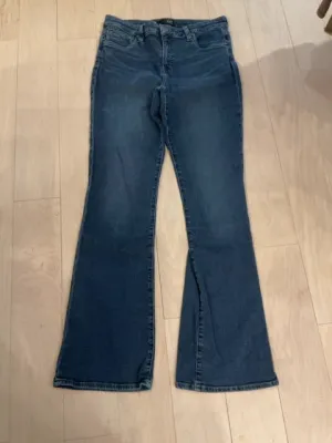 {{ClientCode}} DENIM KUT JEANS, 12