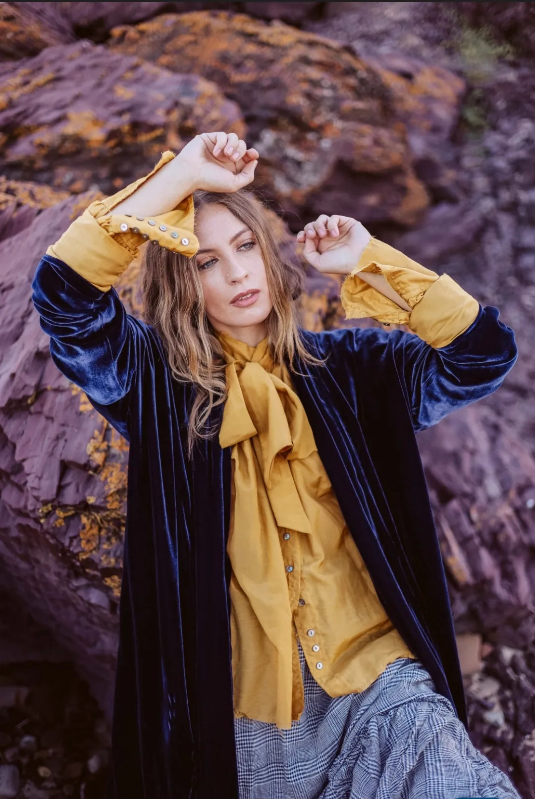 Cocoon coat (silk Velvet)- Rose Wood