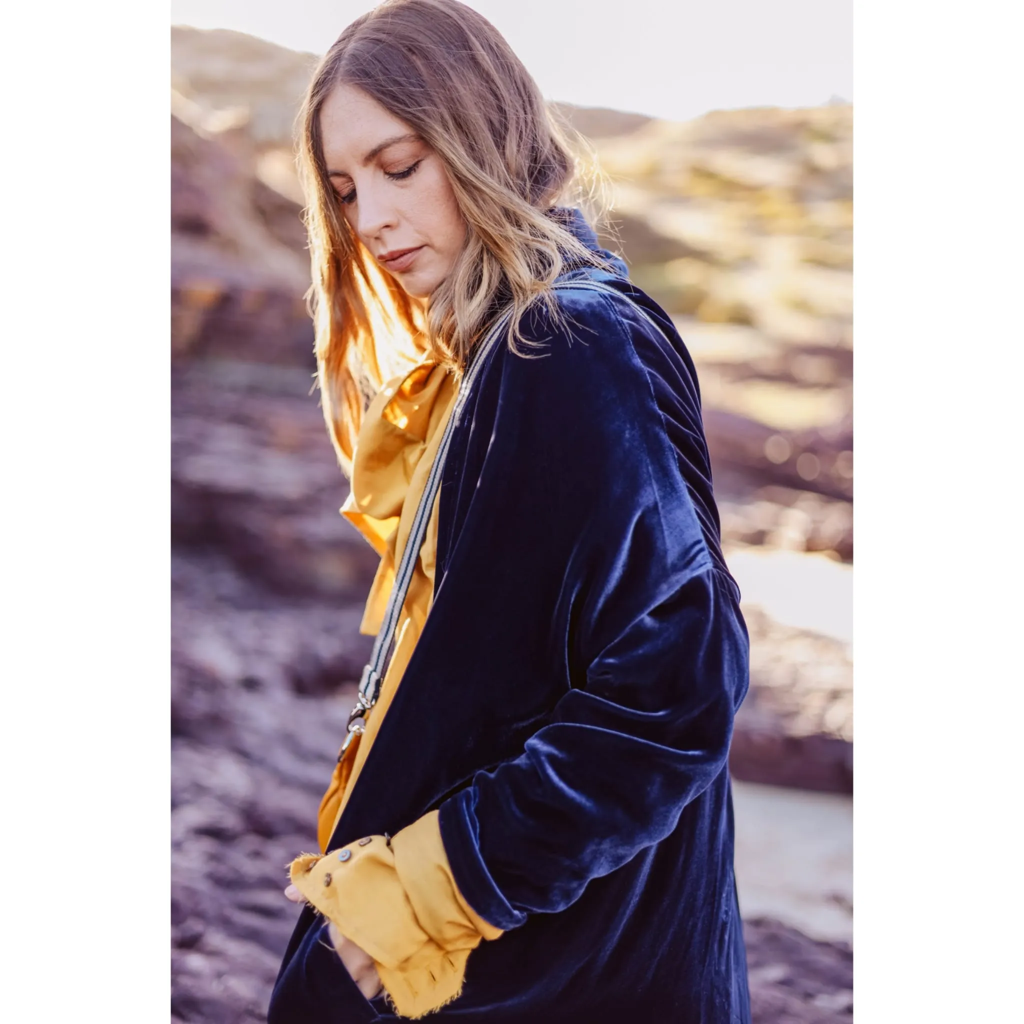 Cocoon coat (silk Velvet)- Rose Wood