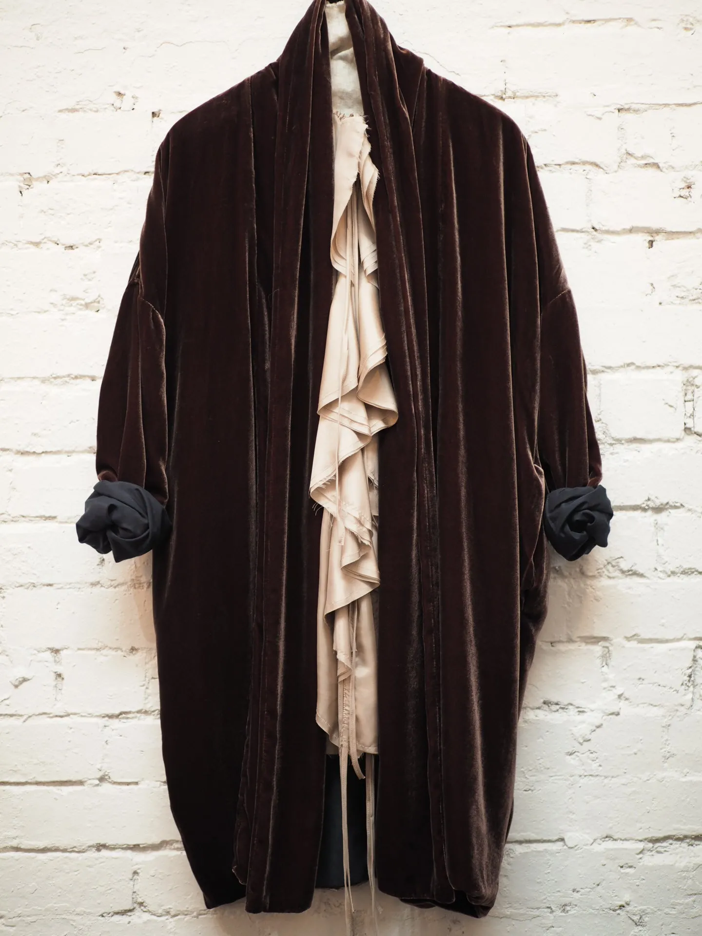 Cocoon coat (silk Velvet)- Rose Wood