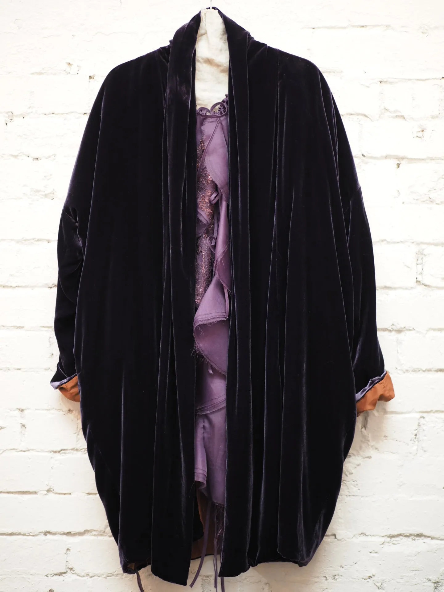 Cocoon coat (silk Velvet)- Rose Wood