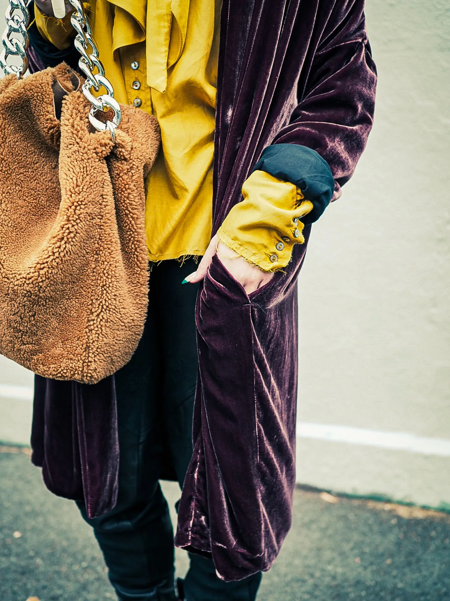 Cocoon coat (silk Velvet)- Rose Wood