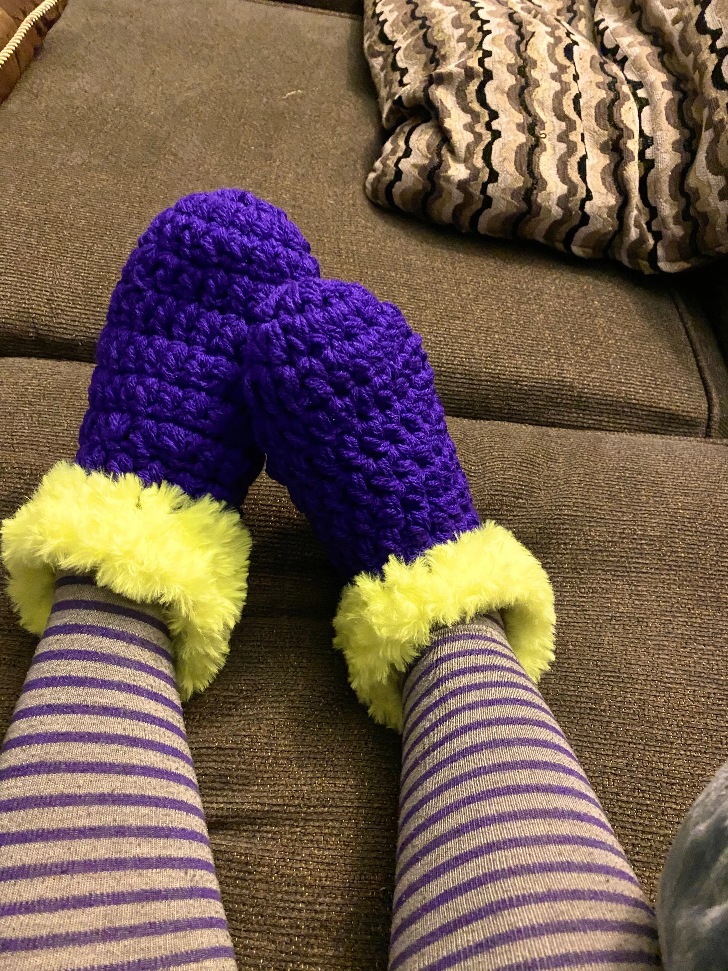 Fur trim socks