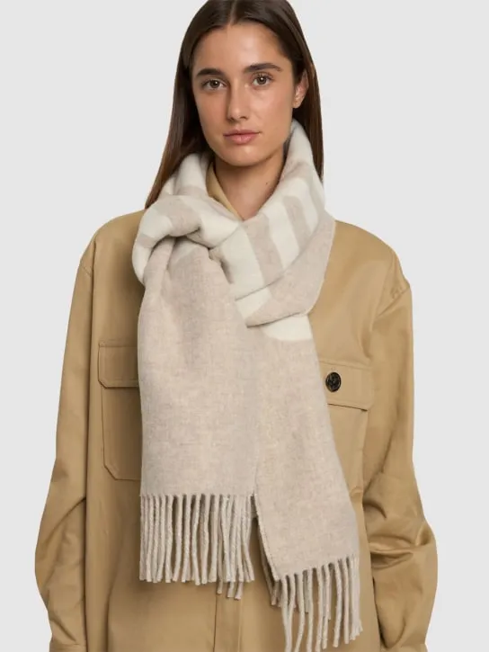 Jacquemus   L&#x27;Echarpe logo wool scarf 