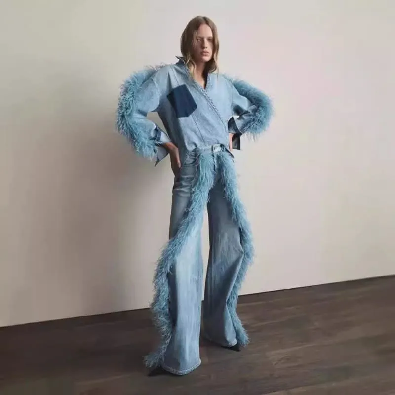 Ladies Stonewash Wide Leg Jeans with Plush Fur Trim for Style and Comfort