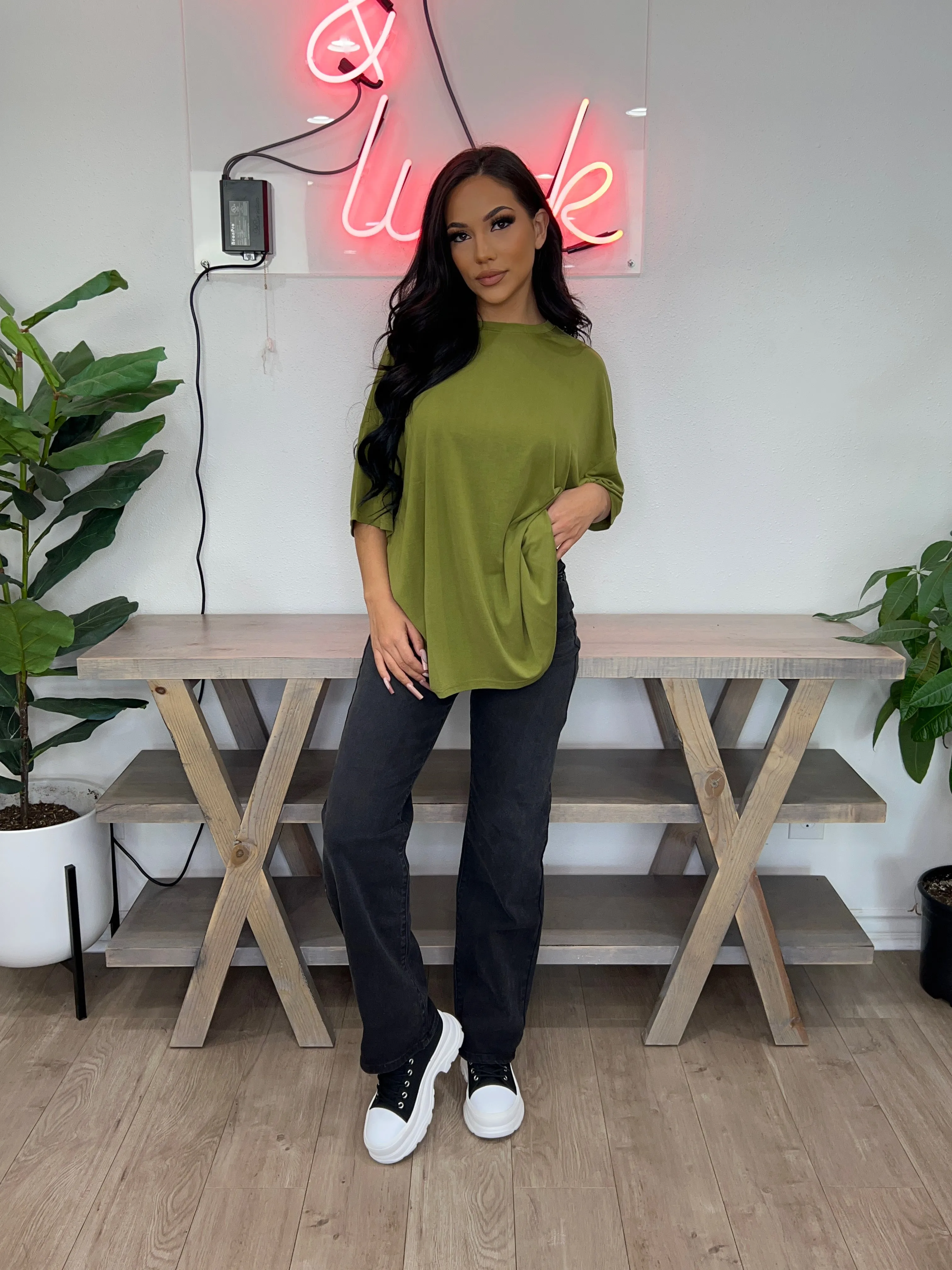 Minimal Oversized Tee