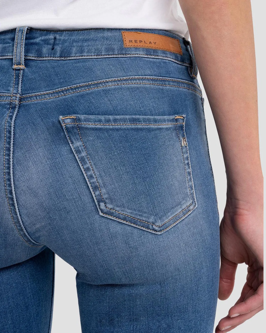 Replay Womens Faaby Slim Fit Jeans - Medium Blue