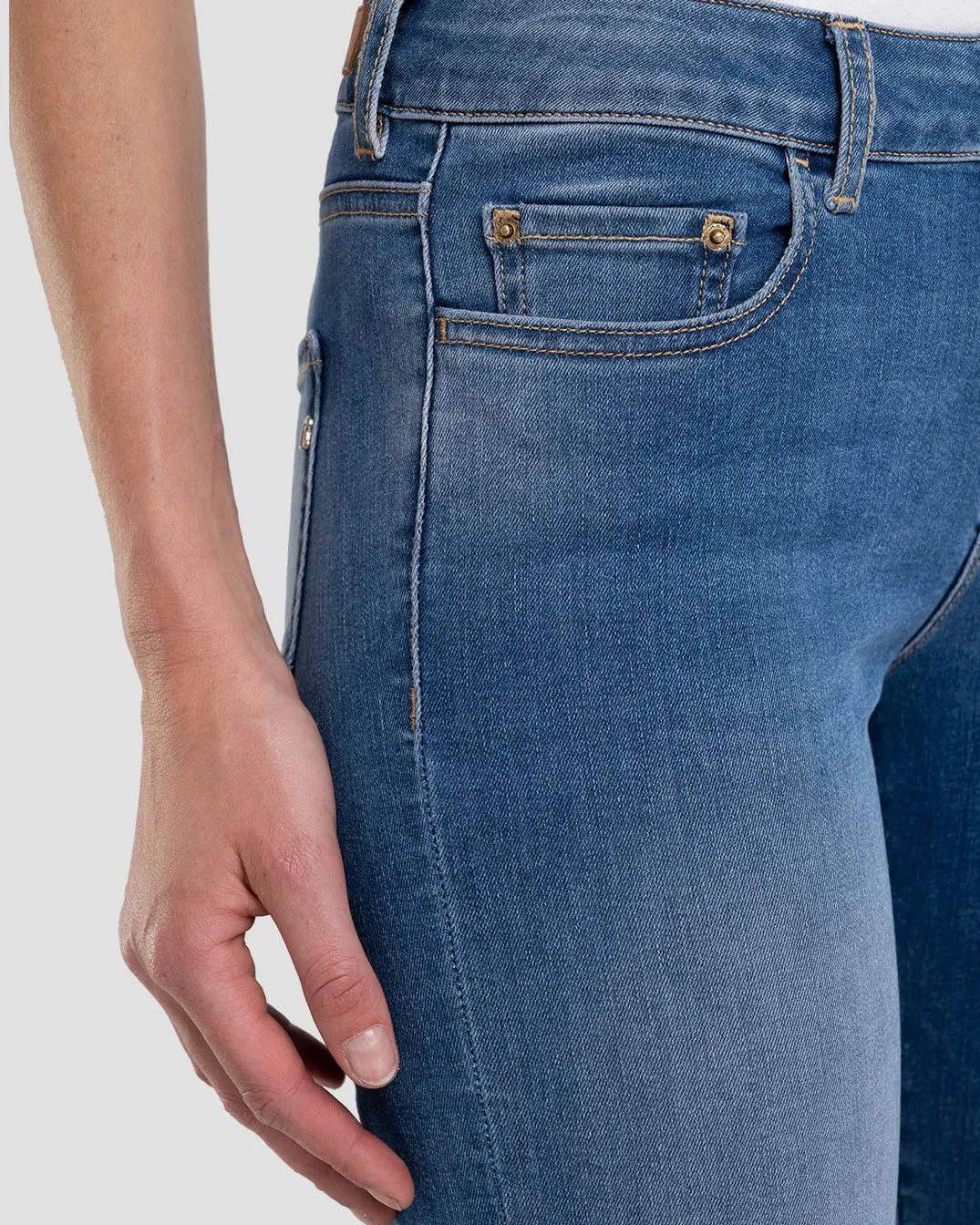 Replay Womens Faaby Slim Fit Jeans - Medium Blue