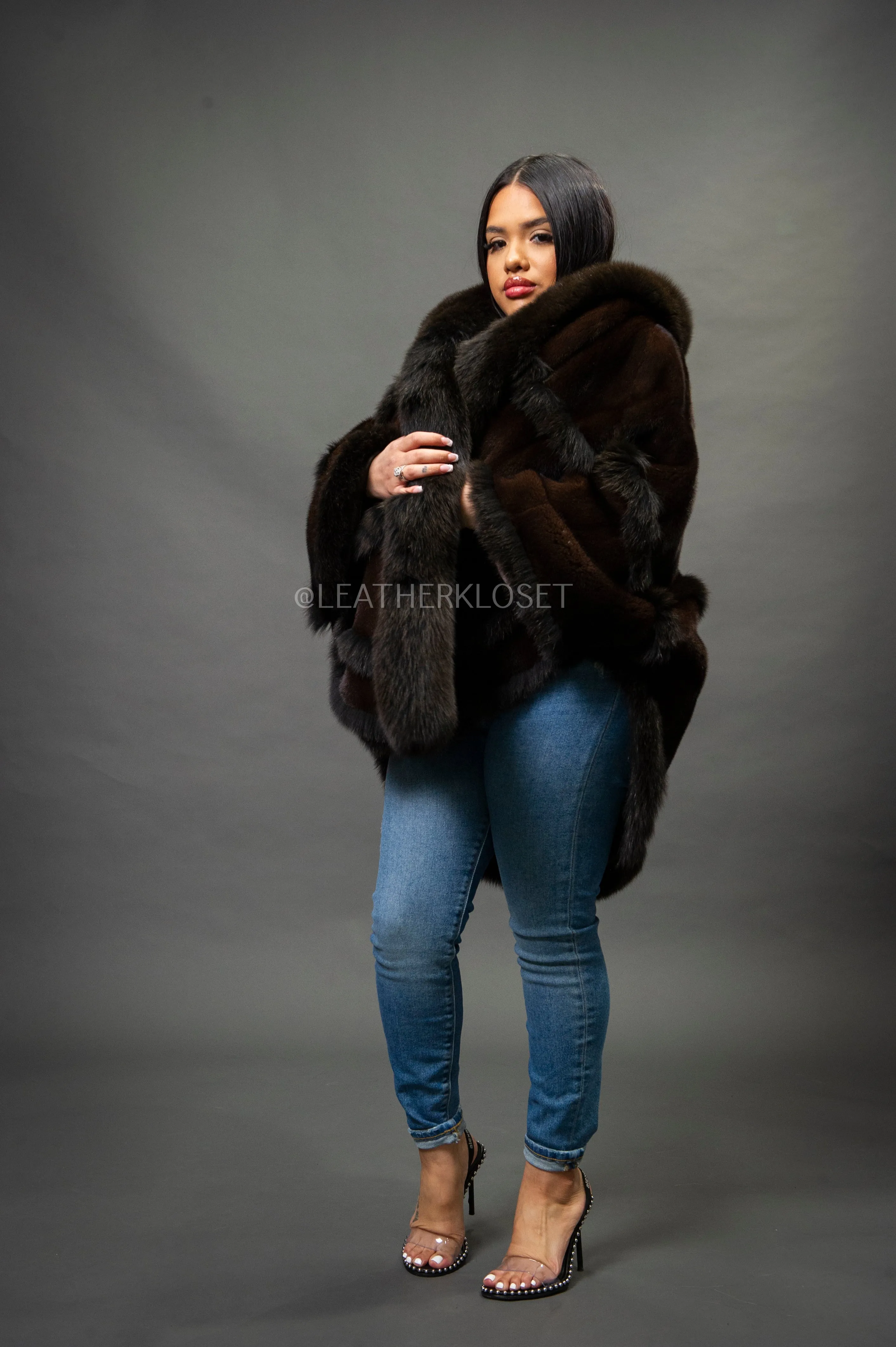 Women's Mink Poncho [Brown]