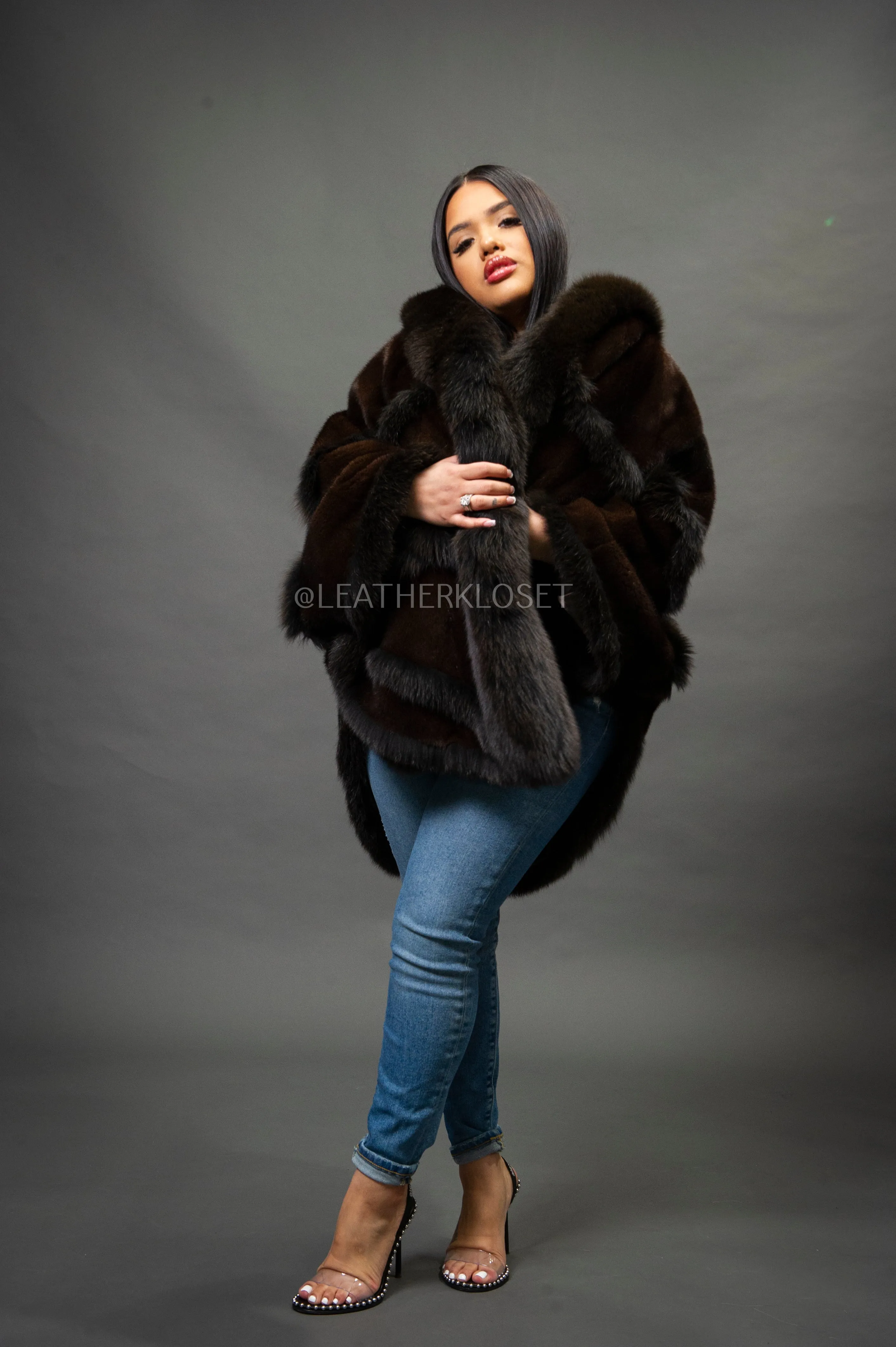 Women's Mink Poncho [Brown]